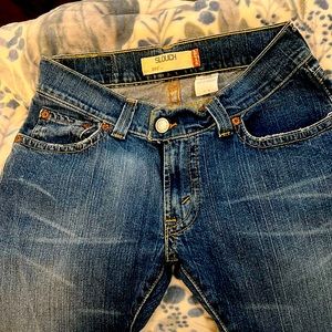 Great pair of Levi slouch jeans, size 9 medium perfect condition.
